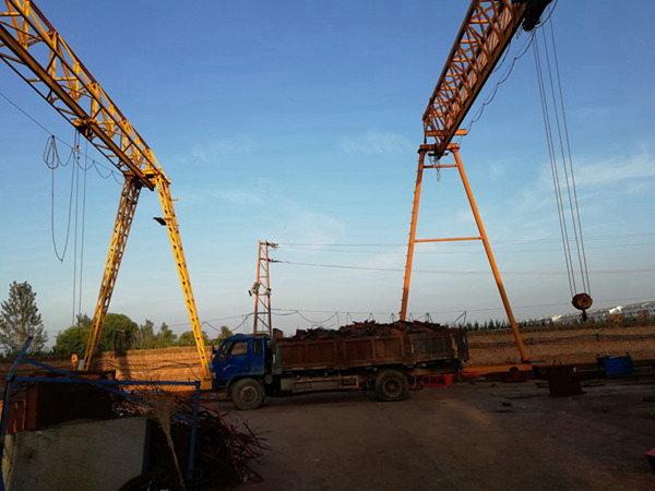 龍門(mén)吊生產(chǎn)廠家